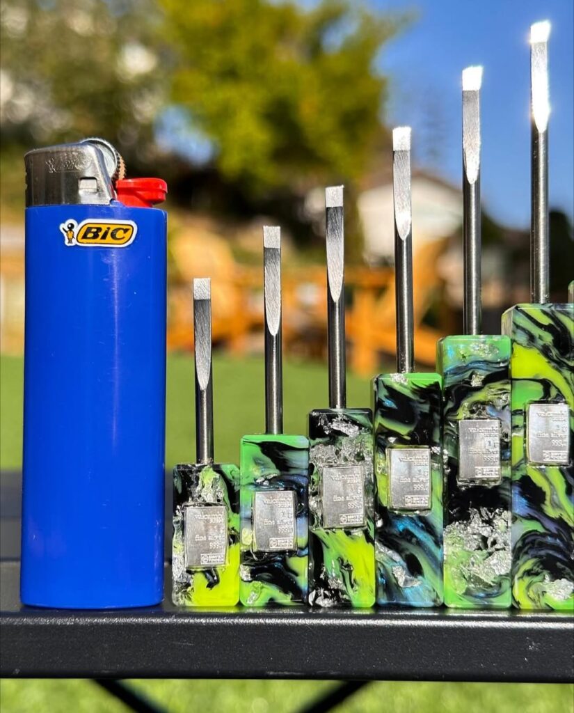 Silver bar inlaid mini flatheads